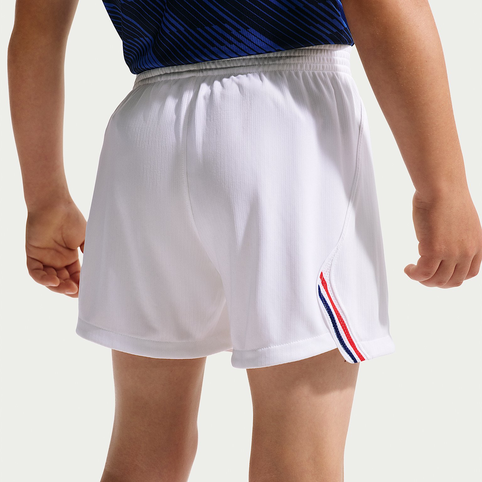 Kid's Nike France Home 2026 Kit - Image 5