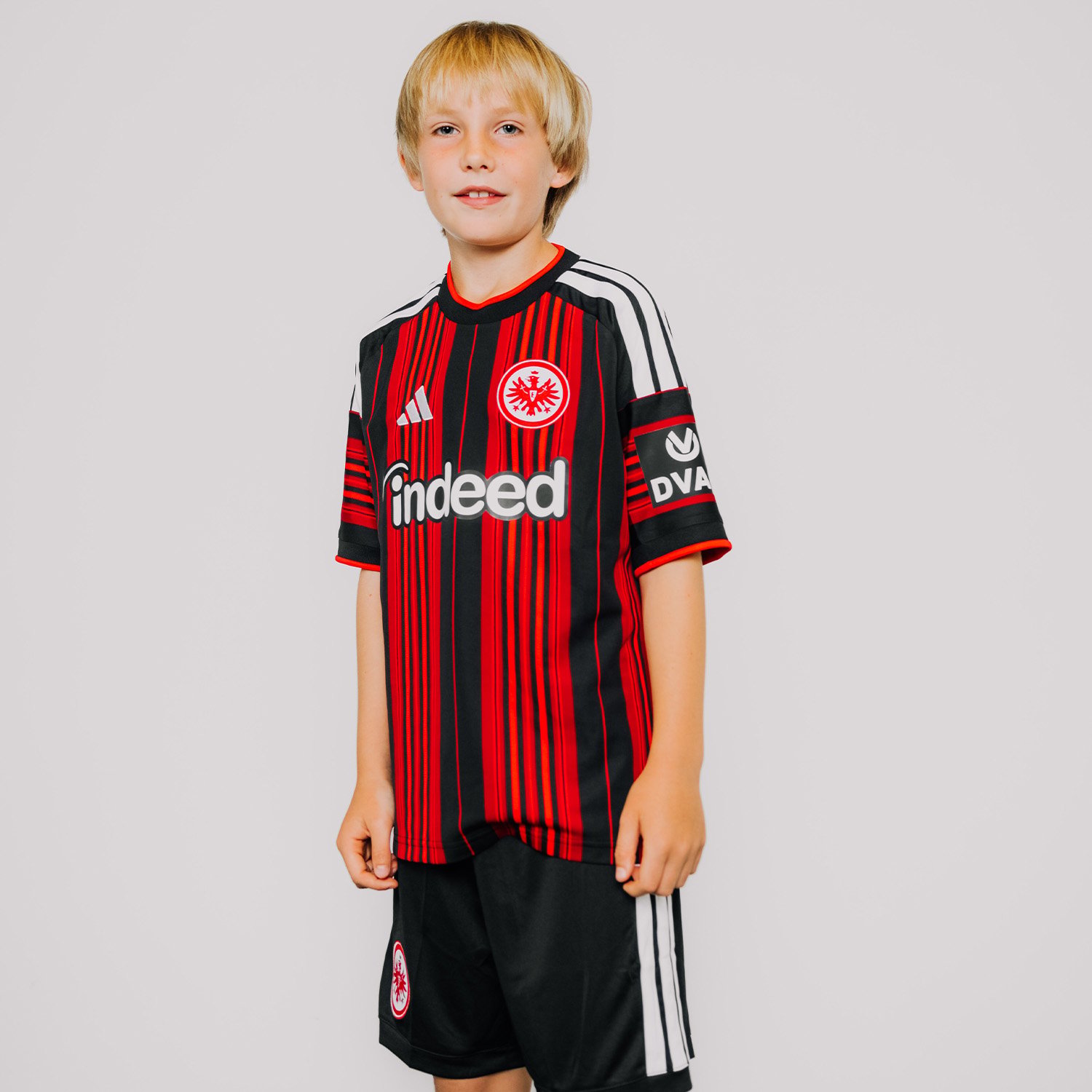 Kid's Adidas Eintracht Frankfurt Home 2026 Jersey - Image 3