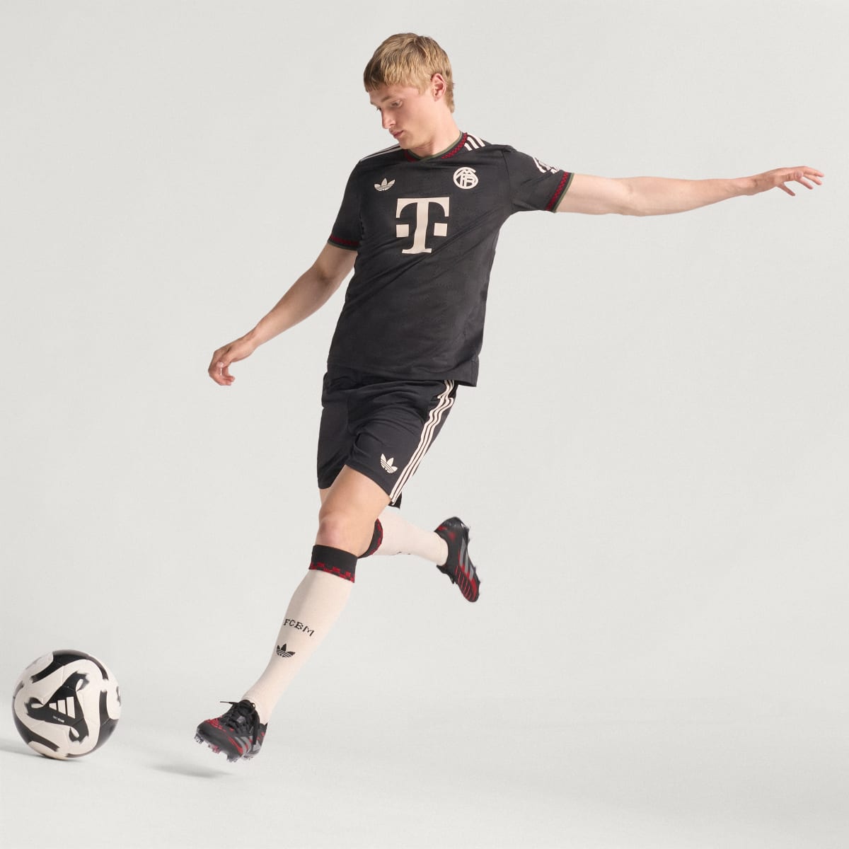 Men's Adidas FC Bayern Authentic Third 2026 Jersey - Image 4