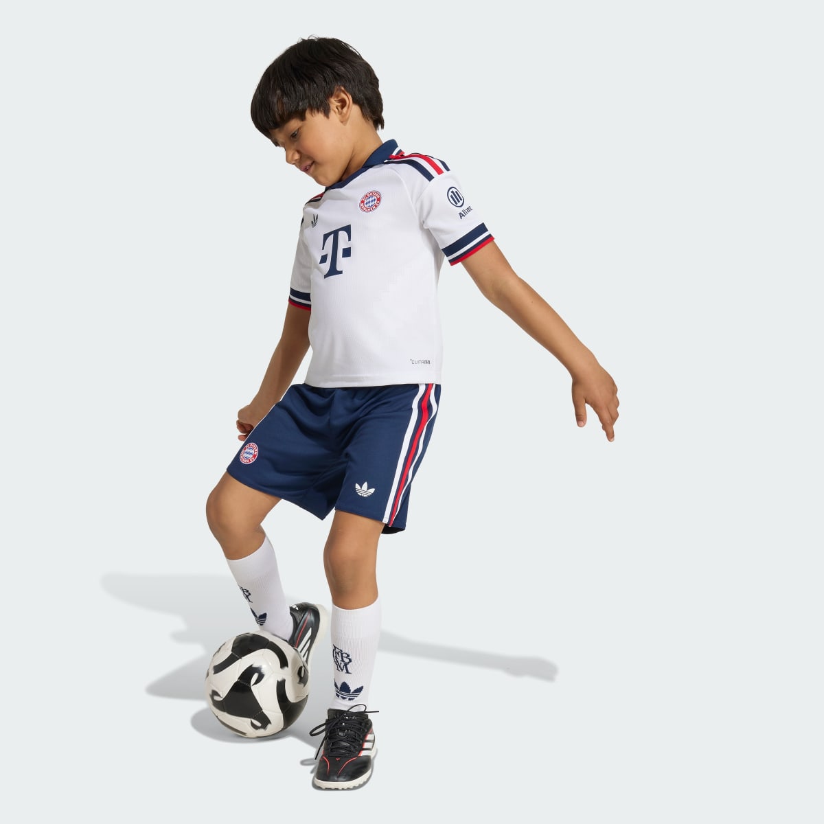 FC Bayern Munich 26/27 Kids Away Kit - Image 5