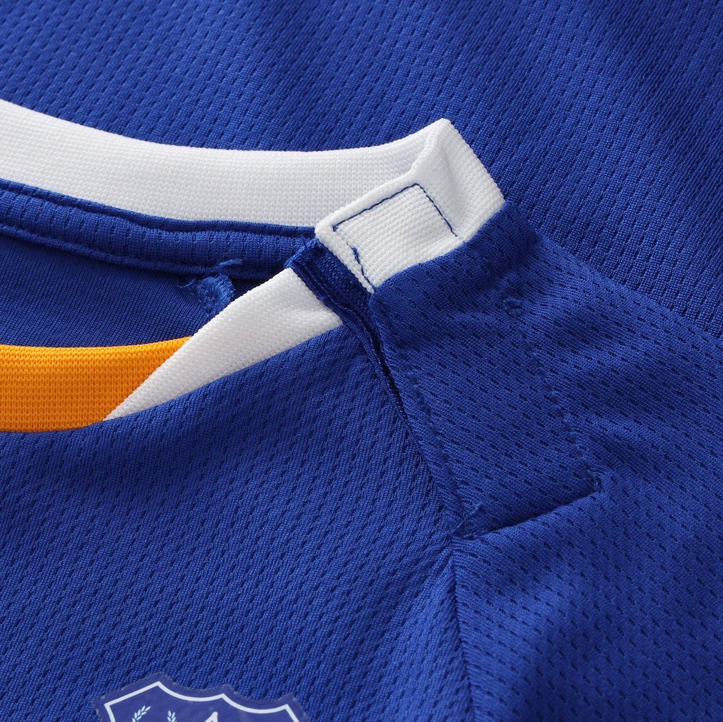 Kid's Castore Everton FC Home 2026 Kit - Image 4